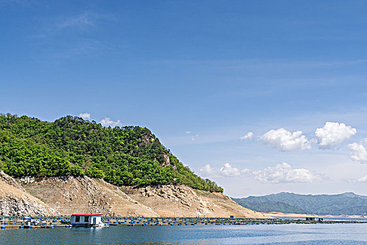 thong ke tan suat