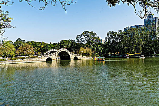 cau bach thu kep